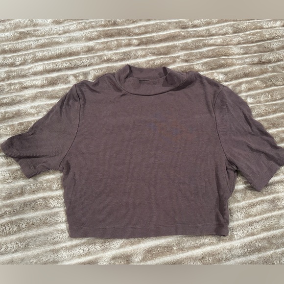 SHEIN Short Sleeve Crop Top - Picture 1 of 2